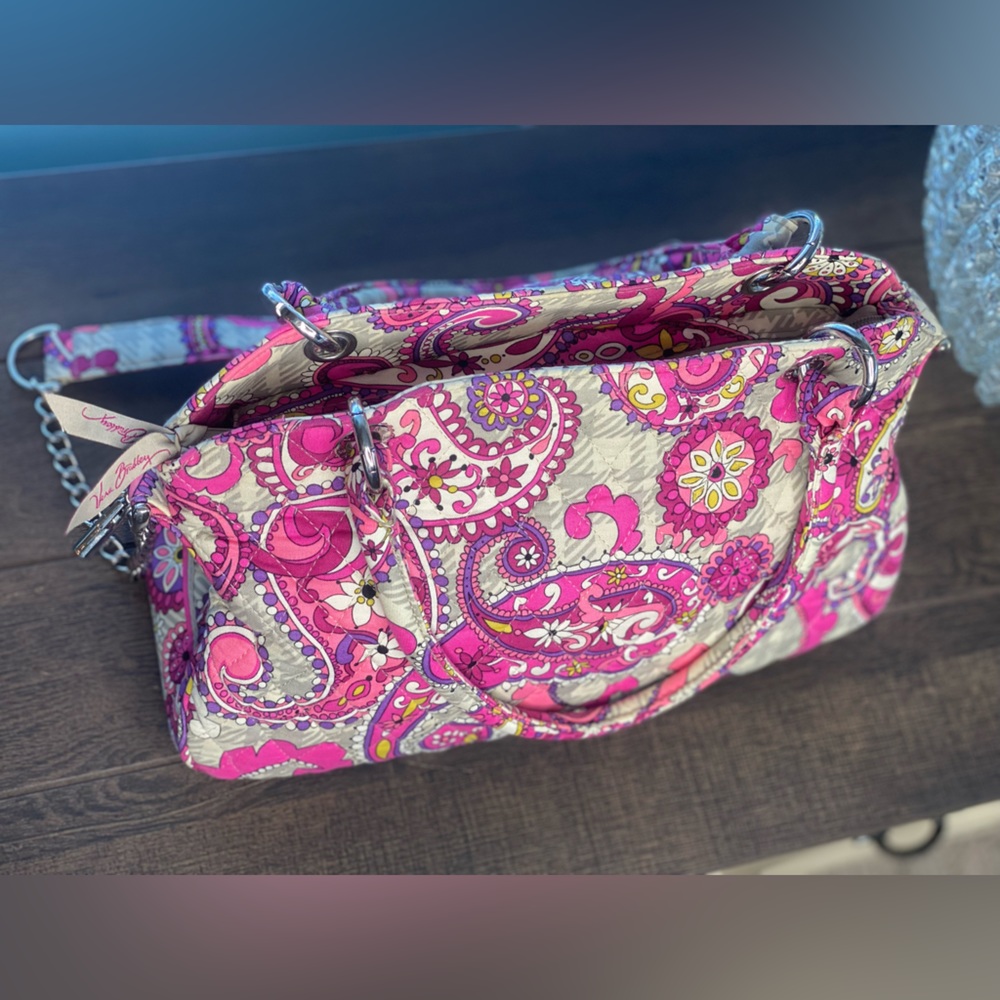 Vera Bradley Paisley Quilted  shoulder Chain Bag Pink - Picture 7 of 16